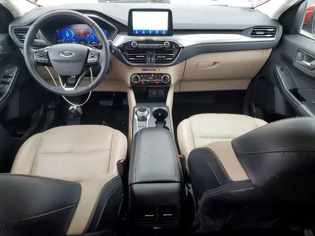 FORD ESCAPE TITANIUM 2022