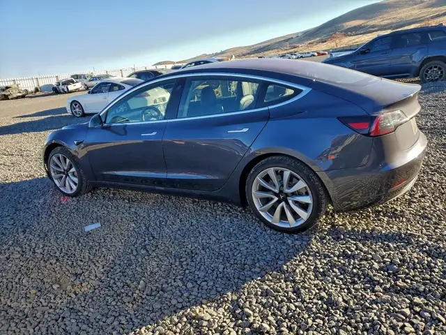 TESLA MODEL 3 2018