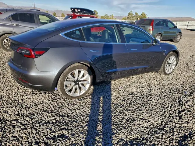 TESLA MODEL 3 2018
