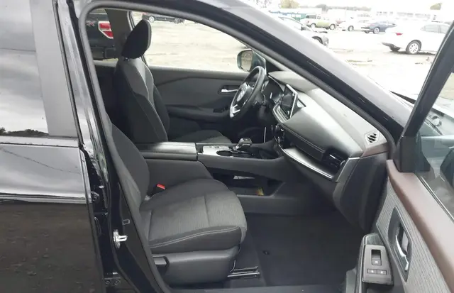 NISSAN ROGUE SV FWD 2022