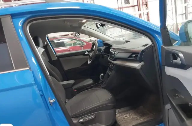 VOLKSWAGEN TAOS 2023