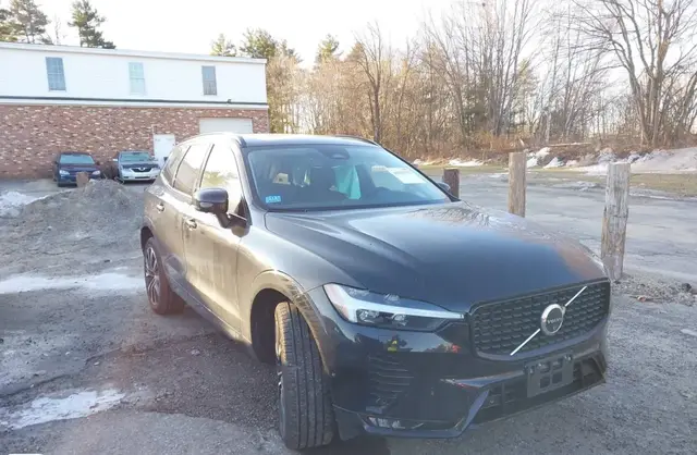 VOLVO XC60 2025