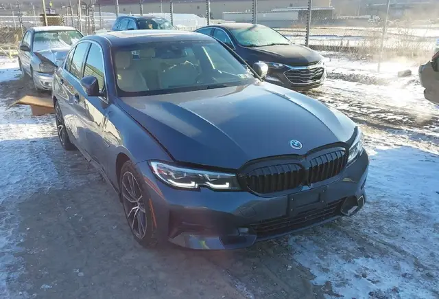 BMW 3 SERIES 330E 2022