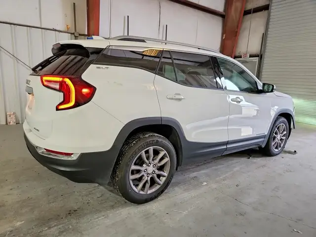 GMC TERRAIN SLT 2024