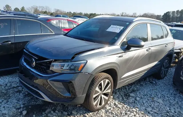 VOLKSWAGEN TAOS SE 2023