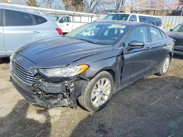 FORD FUSION SE 2019