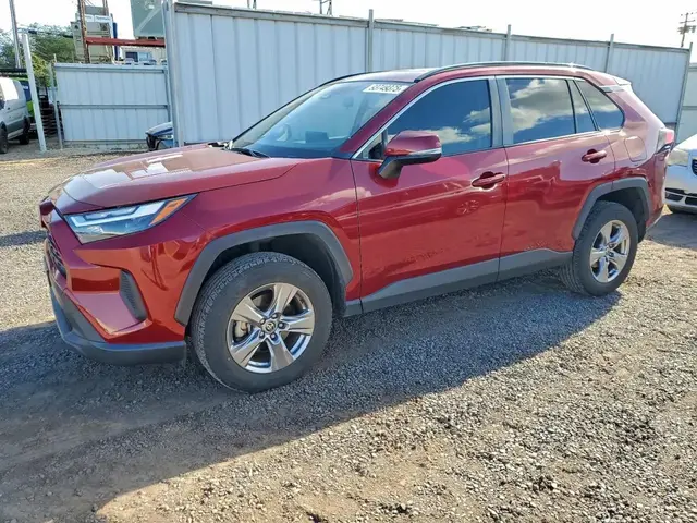 TOYOTA RAV4 XLE 2022
