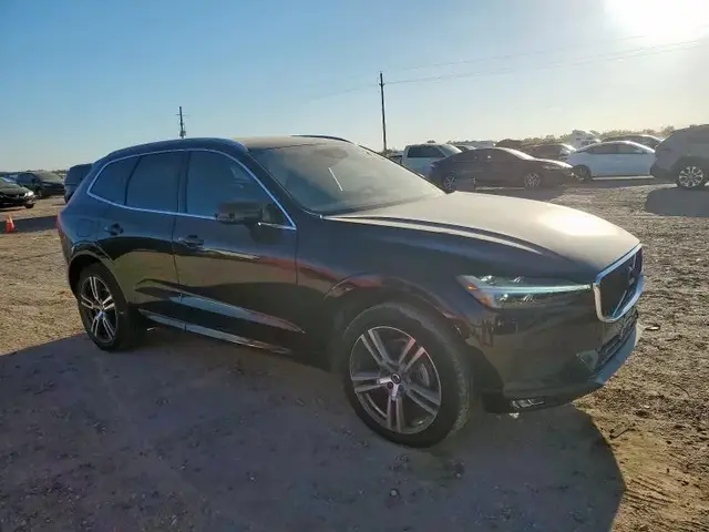 VOLVO XC60 T5 MOMENTUM 2021