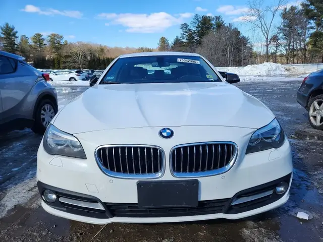 BMW 528 XI 2 2016