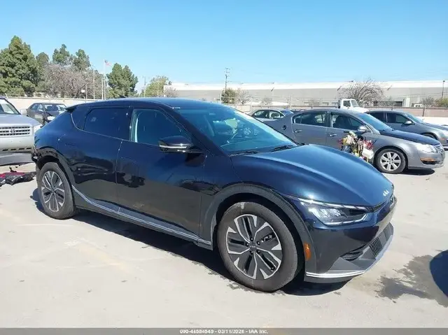 KIA EV6 LIGHT LONG RANGE 2024