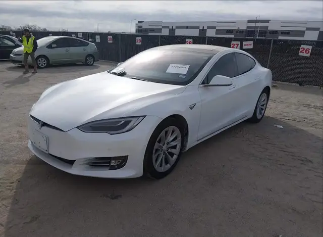 TESLA MODEL S 90D 2017