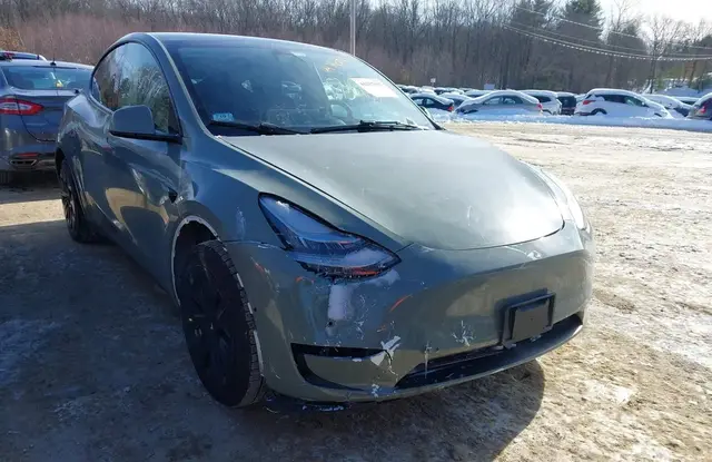 TESLA MODEL Y LONG RANGE 2021