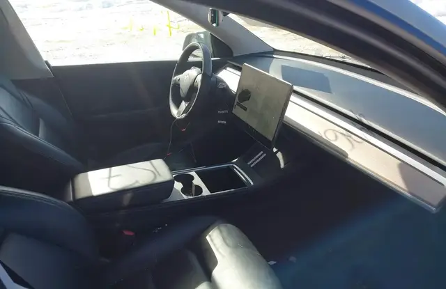 TESLA MODEL Y LONG RANGE 2021