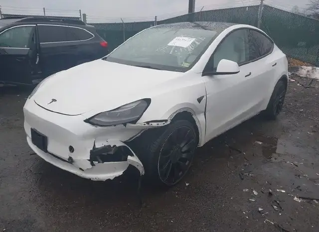 TESLA MODEL Y PERFORMANCE DUAL 2023