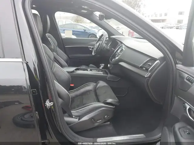 VOLVO XC90 T6 R-DESIGN 2019