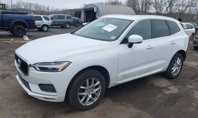 VOLVO XC60 T5 MOMENTUM 2020