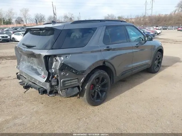 FORD EXPLORER ST 2023