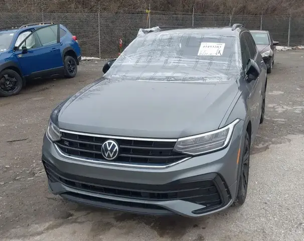 VOLKSWAGEN TIGUAN 2024