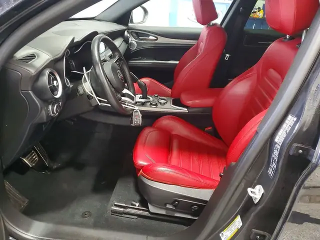 ALFA ROMEO STELVIO 2023