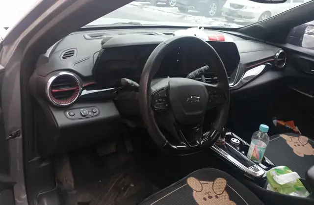 CHEVROLET TRAX BEE TRAX RS BEE EDITION 2022