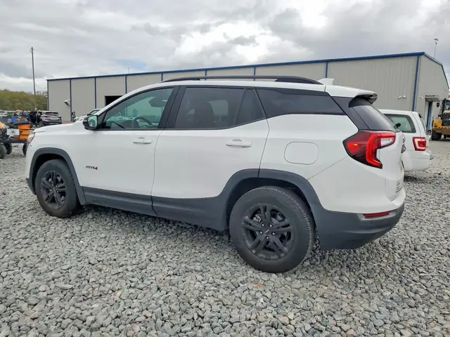 GMC TERRAIN AT4 2023