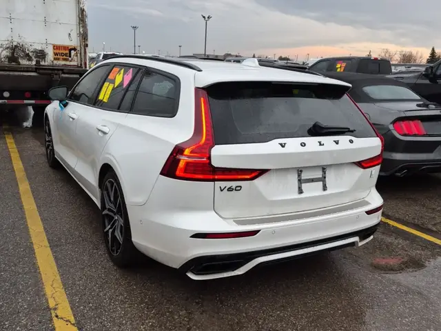 VOLVO V60 RECHARGE T8 POLESTAR 2022
