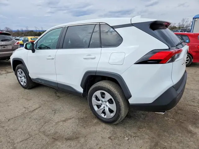TOYOTA RAV4 LE 2 2023