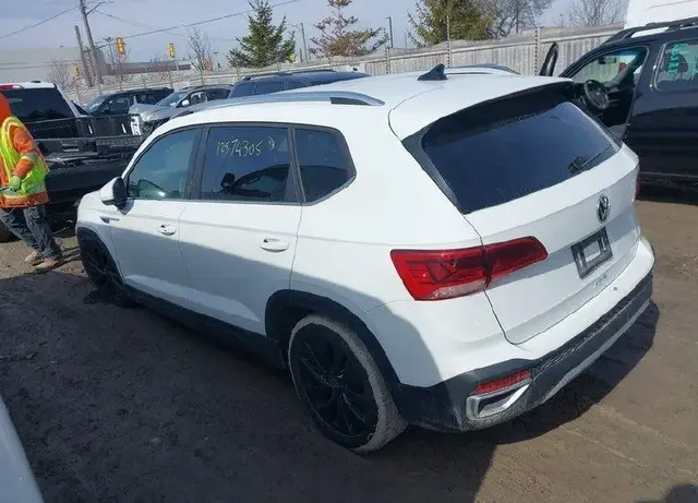 VOLKSWAGEN TAOS SE 2024