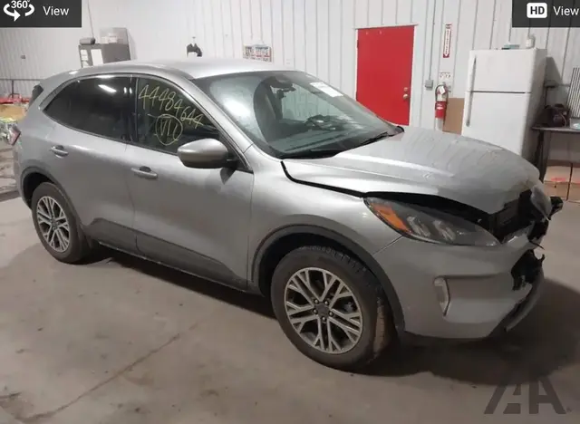 FORD ESCAPE SEL 2022