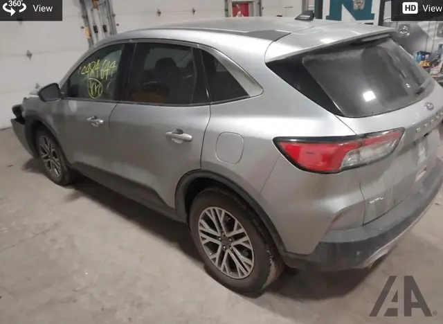 FORD ESCAPE SEL 2022