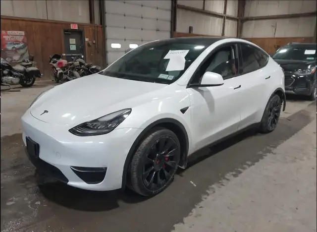 TESLA MODEL Y 2022