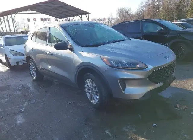 FORD ESCAPE SE 2022