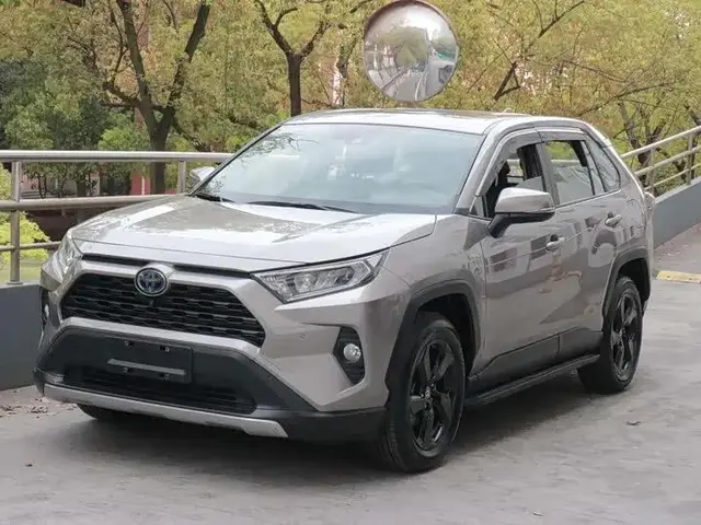 TOYOTA RAV4 2021