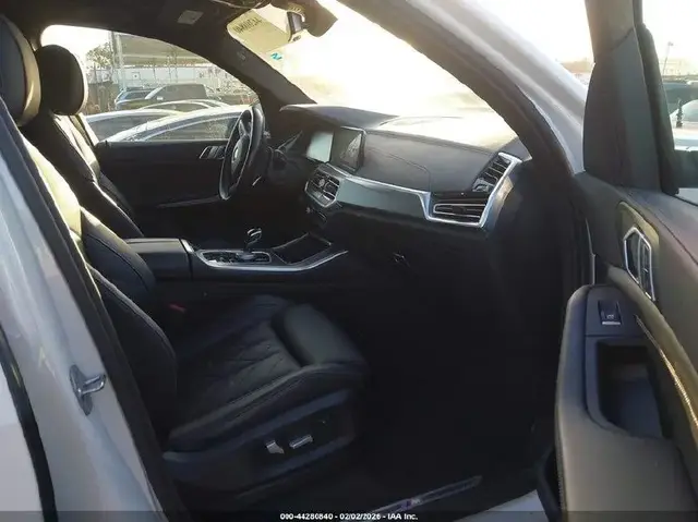 BMW X5 SDRIVE40I 2023