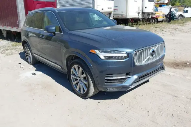 VOLVO XC90 T6 2018