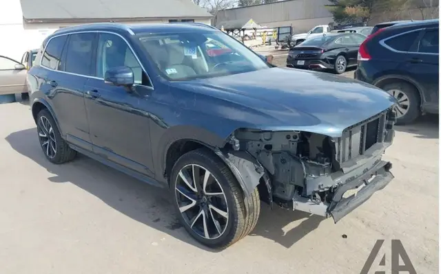 VOLVO XC90 T6 MOMENTUM 7 2022