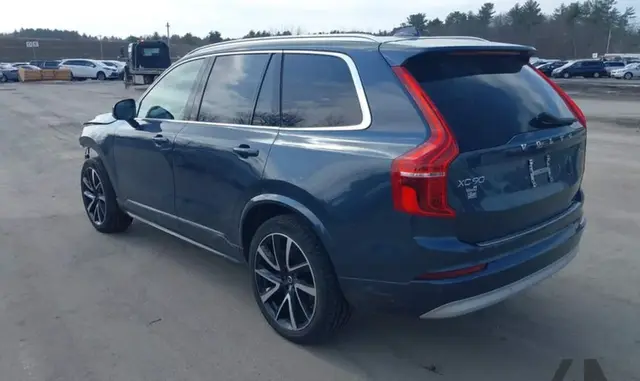 VOLVO XC90 T6 MOMENTUM 7 2022