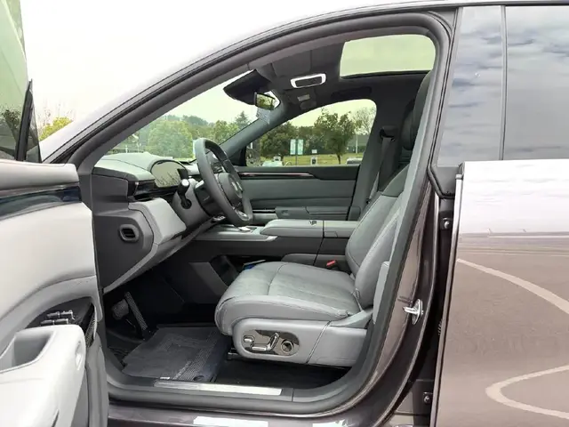 ZEEKR 7X 100KWH LONG-RANGE 4WD 2025