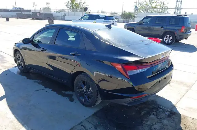 HYUNDAI ELANTRA SEL 2023