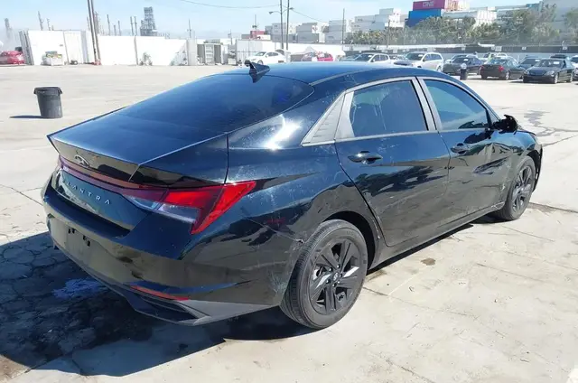 HYUNDAI ELANTRA SEL 2023