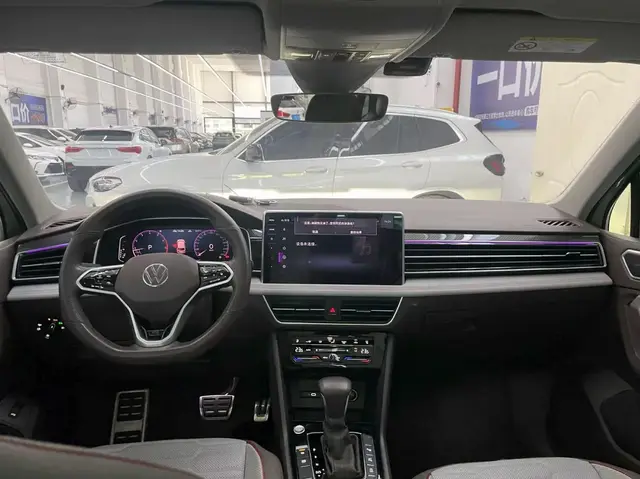 VOLKSWAGEN TIGUAN L R-LINE FLAGSHIP 2021