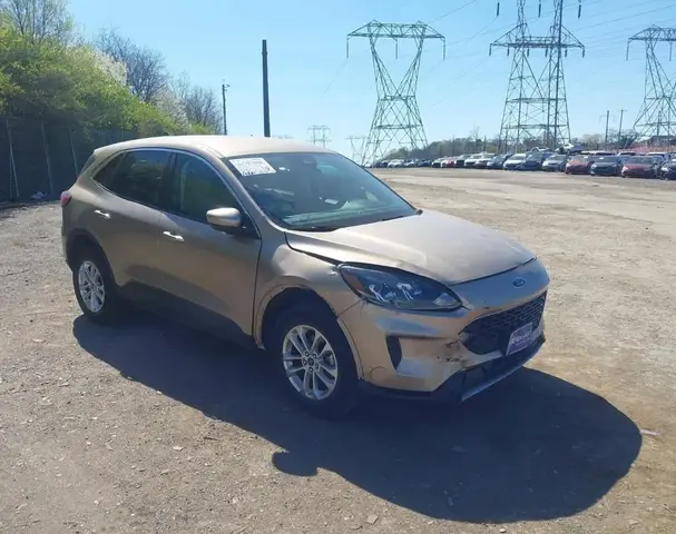 FORD ESCAPE SE 2021