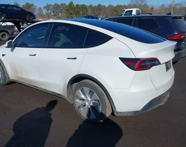 TESLA MODEL Y LONG RANGE 2022