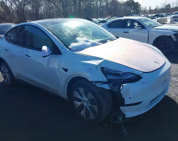 TESLA MODEL Y LONG RANGE 2022