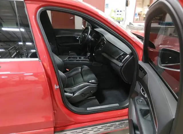 VOLVO XC90 T6 R-DESIGN 2019