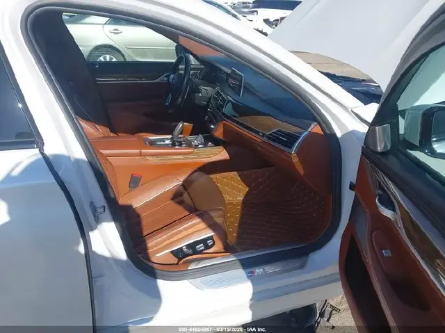 BMW 740E XDRIVE IPERFORMANCE 2019