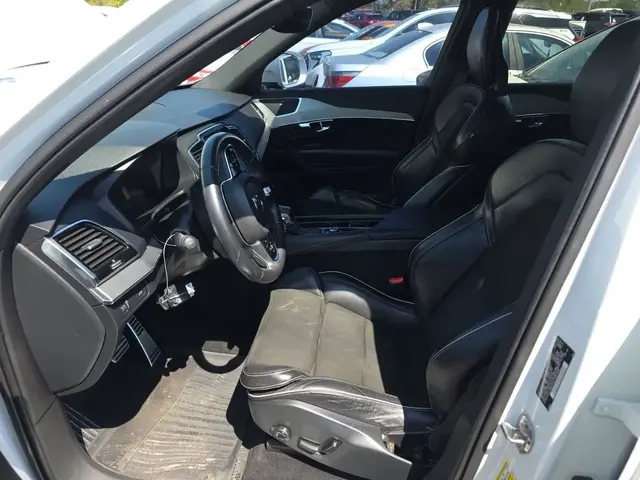 VOLVO XC90 T6 R-DESIGN 2017