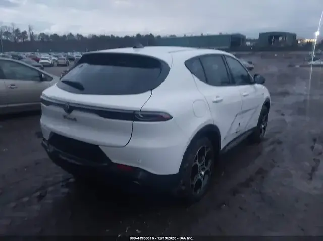 ALFA ROMEO TONALE VELOCE EAWD 2024