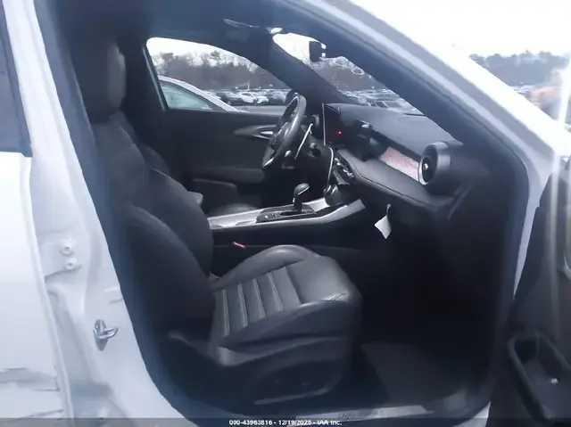 ALFA ROMEO TONALE VELOCE EAWD 2024