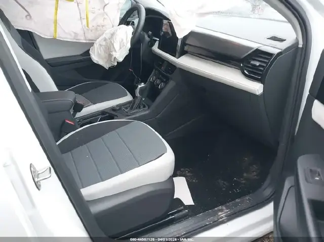 VOLKSWAGEN TAOS 2025